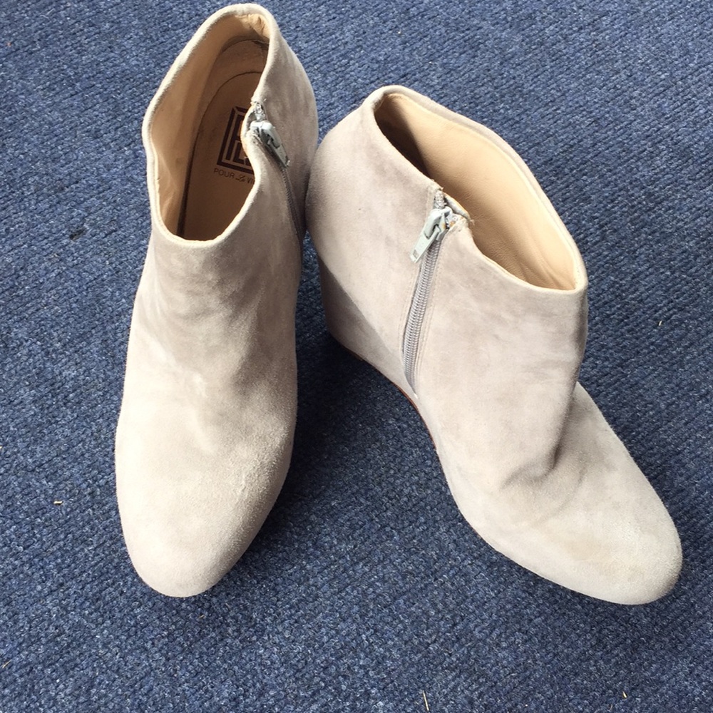 Boots 👢 shoes 🌸Size 10🌸
